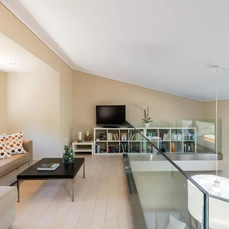 Idyle - Beachfront Villa Tragána