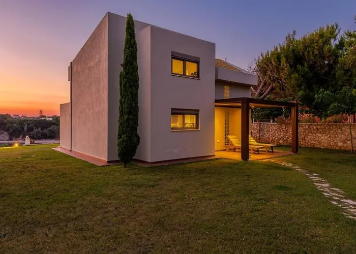 Idyle - Beachfront * Tragána